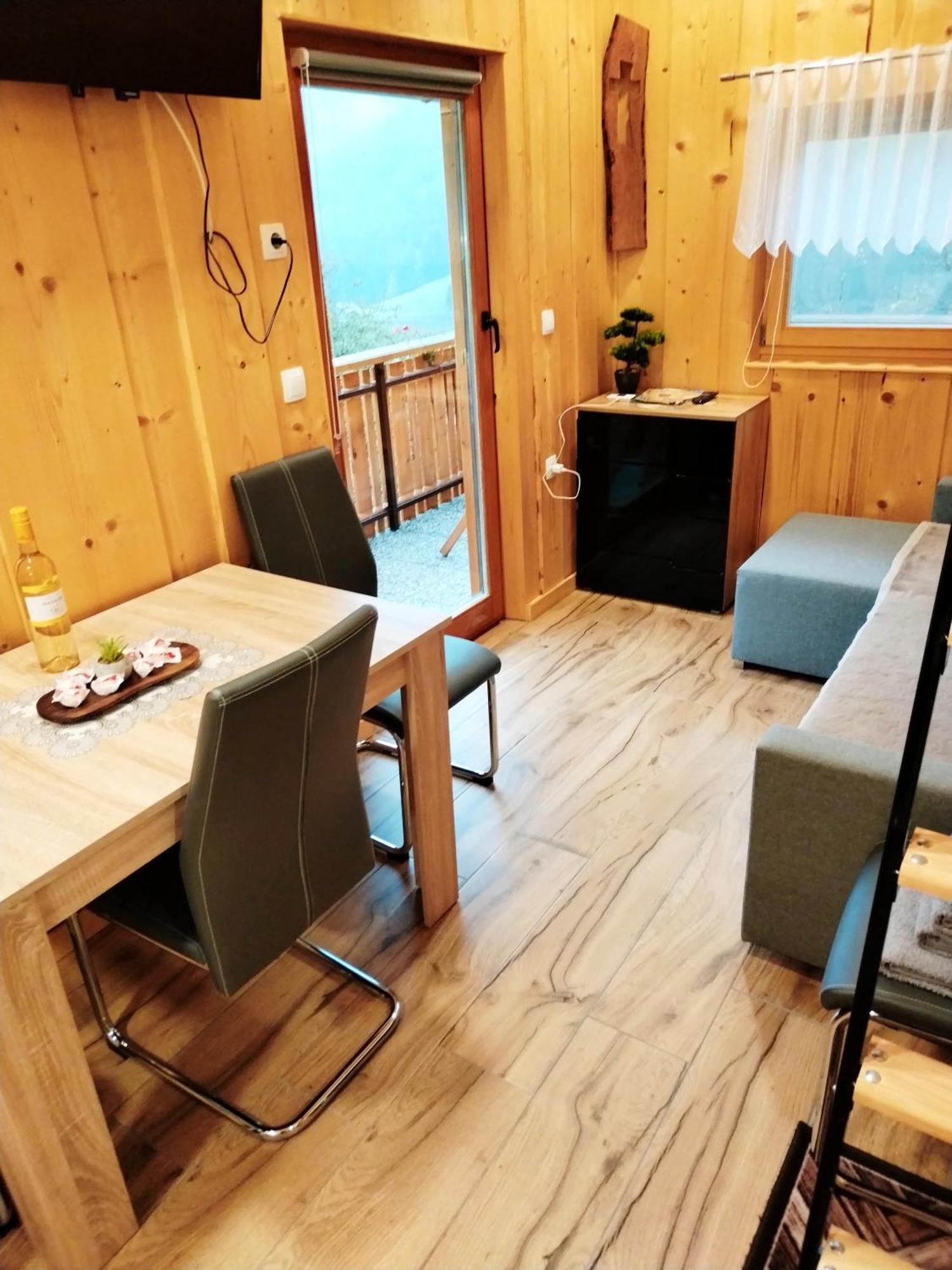 Pocitniska Hiska Lastovka Podvolovljek Habitación foto